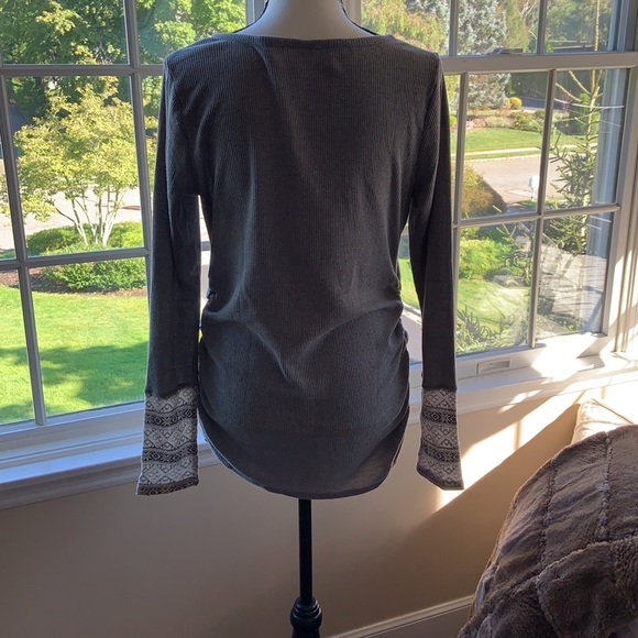 Motherhood Maternity top - Picture 3 of 4